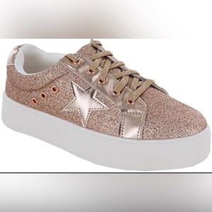 Mia Kids Shoes- size 5